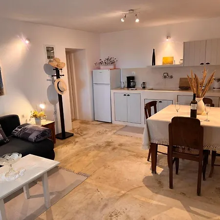 Stone With Amazing View Feriehus *